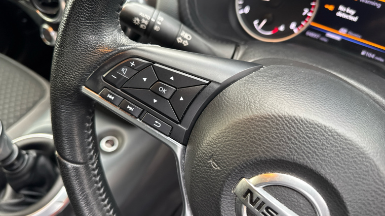 Nissan Juke 1.0 DiG-T N-Connecta 5dr Petrol Hatchback